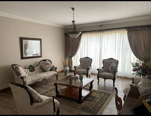 3 BEDROOM HOUSE FOR SALE IN SUNWARD PARK